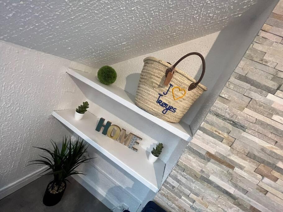 Appartement « My Love » Sainte-Savine Экстерьер фото